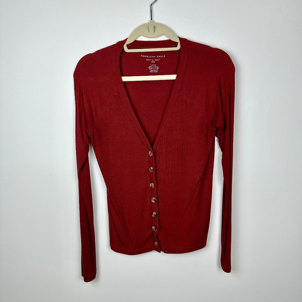 American Eagle Soft & Sexy Fitted Ribbed V-Neck Button Up Long Sleeve Tee Size S